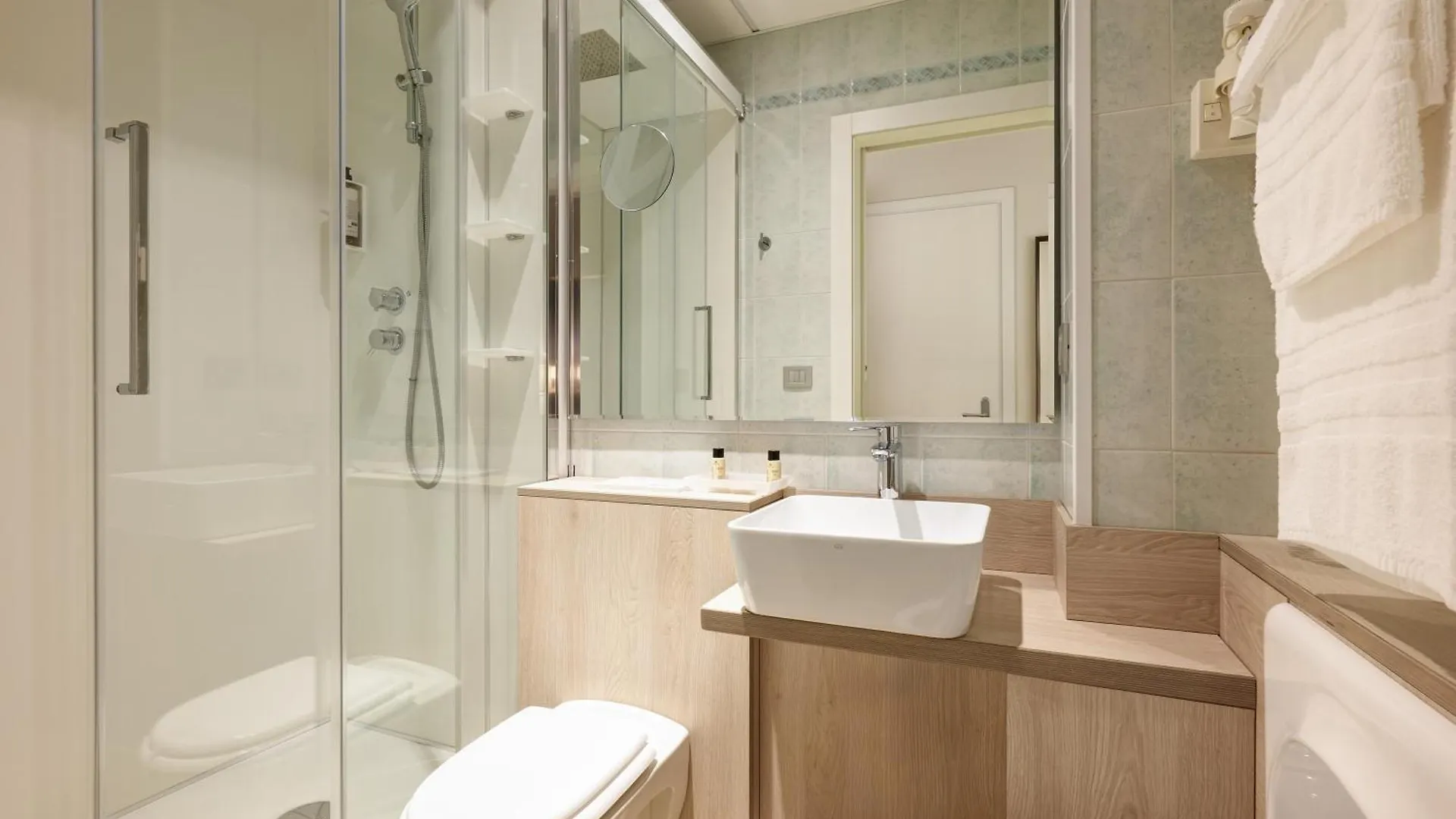 לידו די ג'סולו Hotel Croce Di Malta