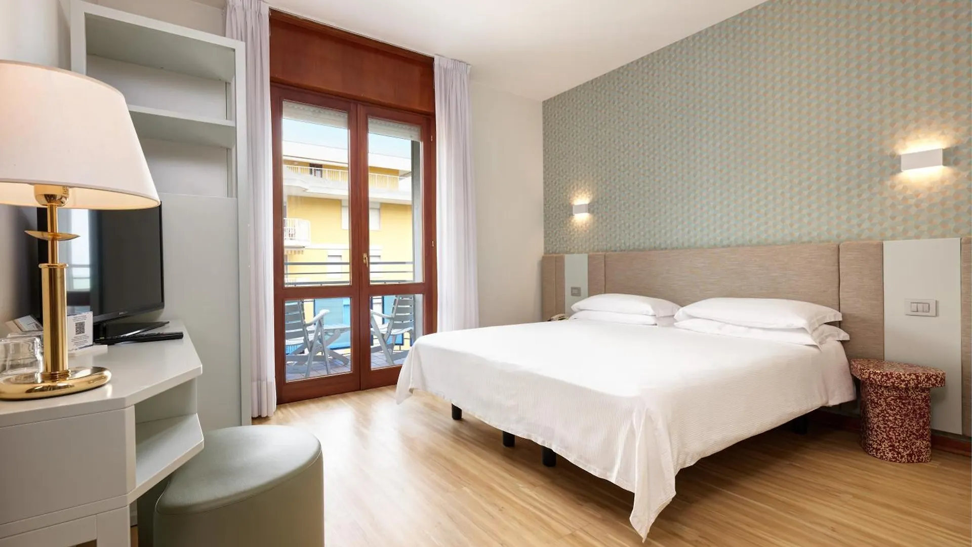 לידו די ג'סולו Hotel Croce Di Malta  לידו די ג'סולו