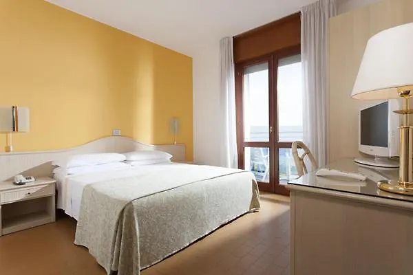 לידו די ג'סולו Hotel Croce Di Malta